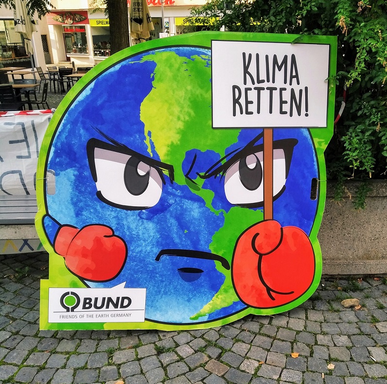Klimacamp Ulm Weltkugel Fieber