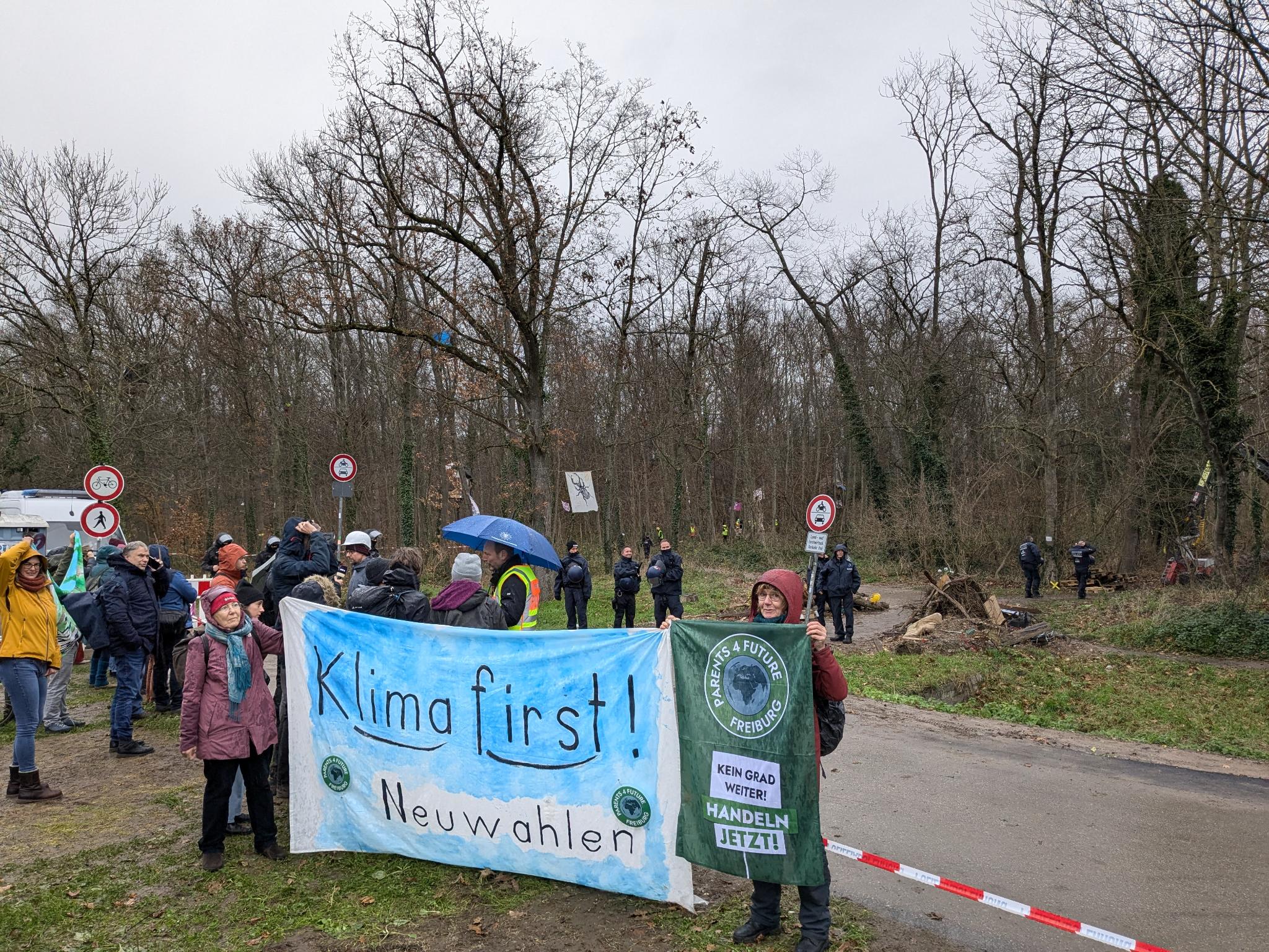 Parents bei der Dieti-Mahnwache